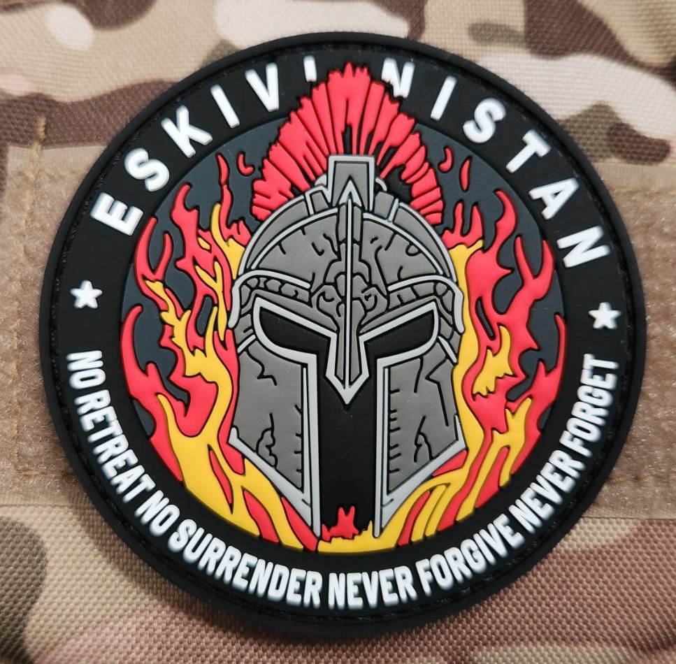Parche PVC 3D con velcro – ESKIVINISTAN No retreat No surrender - vista 4
