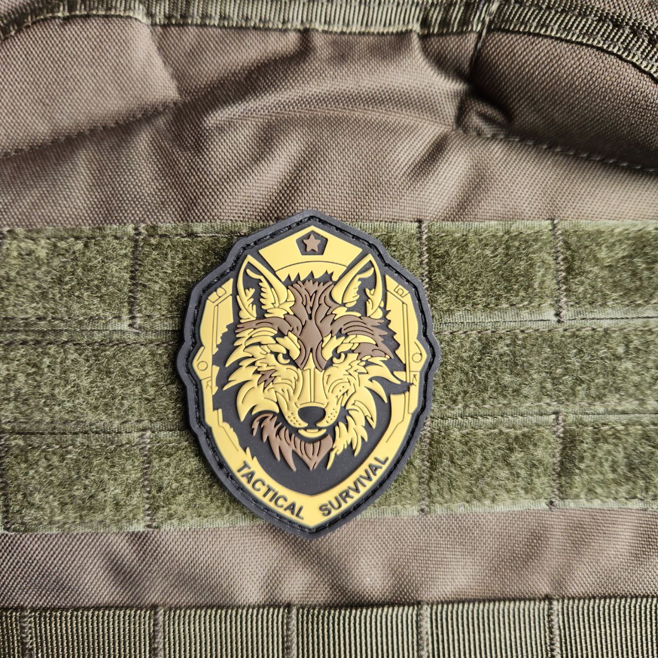 Parche PVC 3D con velcro – WOLF - vista 4